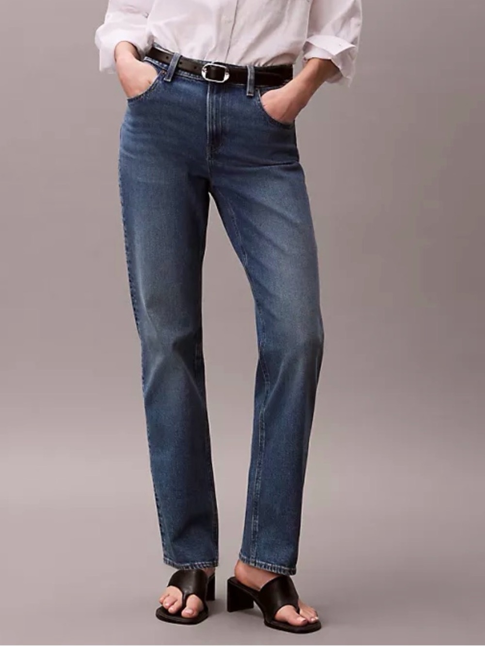 NWOT Women’s Calvin Klein Mid-Blue Straight Leg Jeans